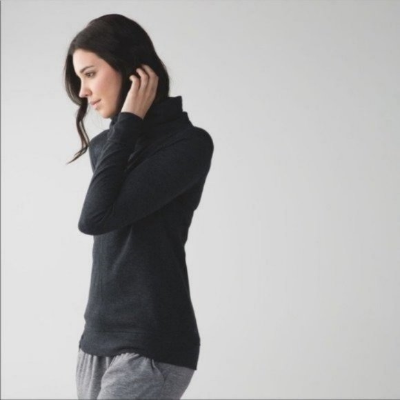 Lululemon In A Cinch Long Sleeve Tee pullover Heathered black & grey striped 4 - Picture 4 of 11